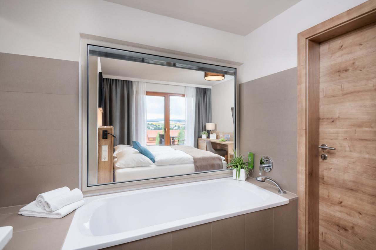Jufa Hotel Neutal Eksteriør billede